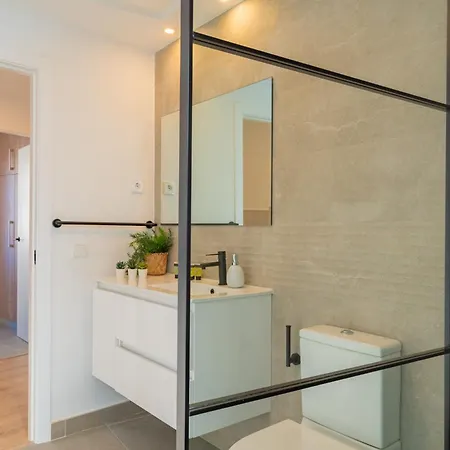 Feelathome Atarazanas Apartment Malaga